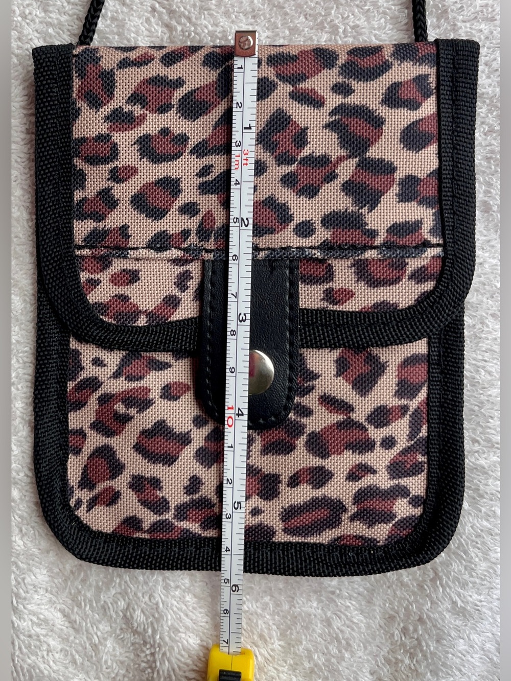 Heys Travel mate neck lanyard cheetah travel organizer/wallet unisex NWOT - Picture 6 of 7